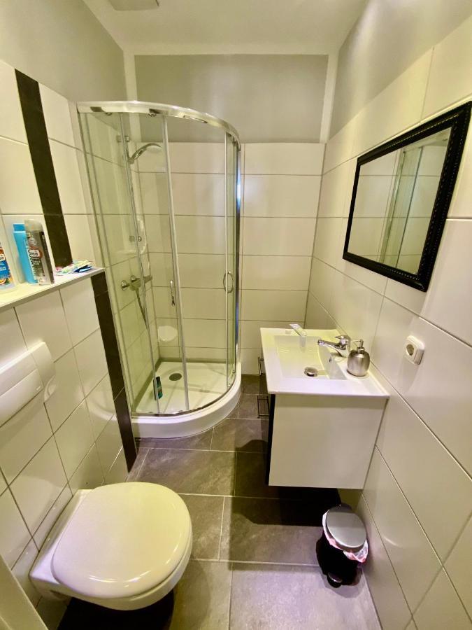 Business Apartment Near Neuss/Duesseldorf Korschenbroich Buitenkant foto